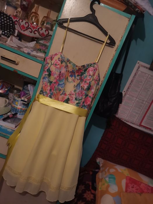 Rochie ocazie model floral+gene,ruj lichid