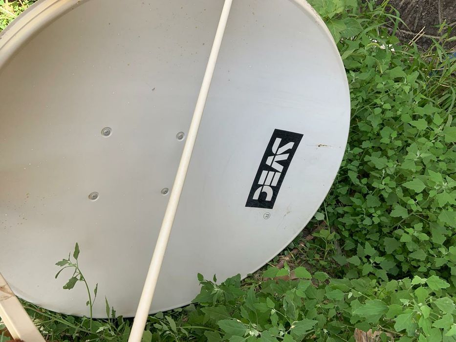 Спутниковая тарелка