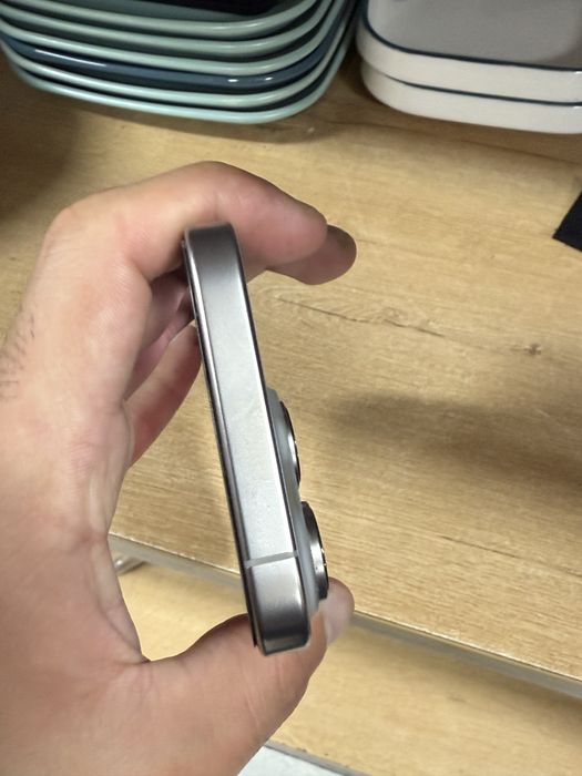 Iphone 16 pro идеальным состояный