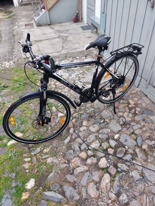 Vând biciclete de barbati și dama