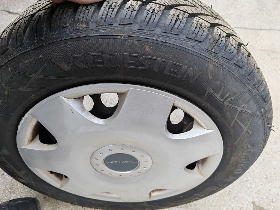 Cauciucuri All season cu jante de table 205/60/R16 pentru volvo, etc