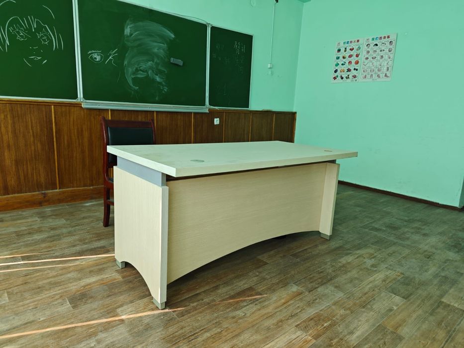 Рабочий стол белый 10шт по 20.000