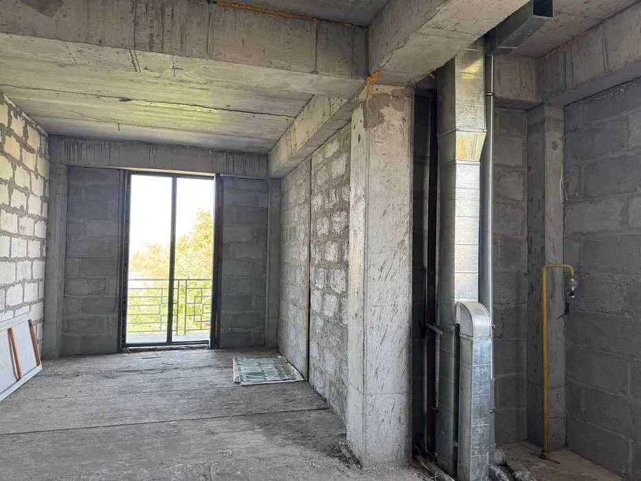 Новостройка 2/5/6 квартира коробка 47м2: Мирзо-Улугбек Академгородок