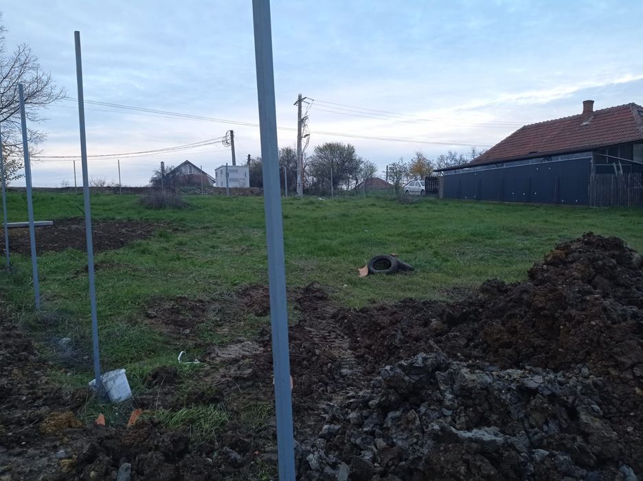 Vând teren in Saldabagiu de munte - Mai multe