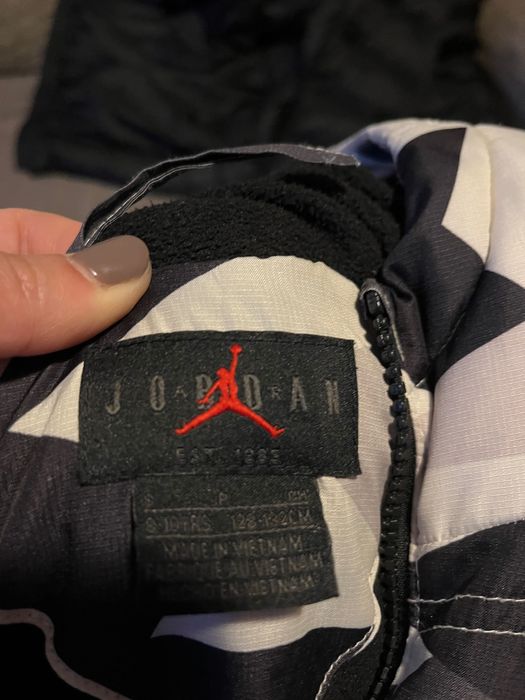 Яке Jordan 8-10 години