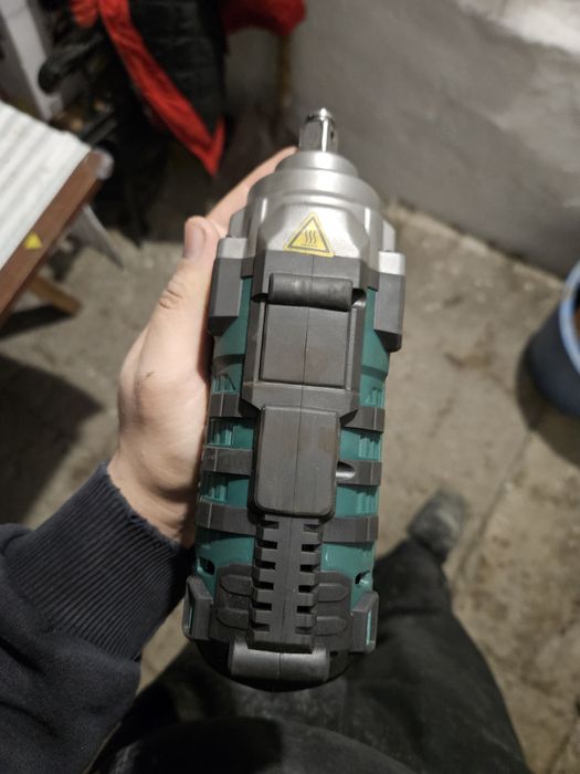 Акумулаторен гайковерт Parkside PASSK 20-Li B2