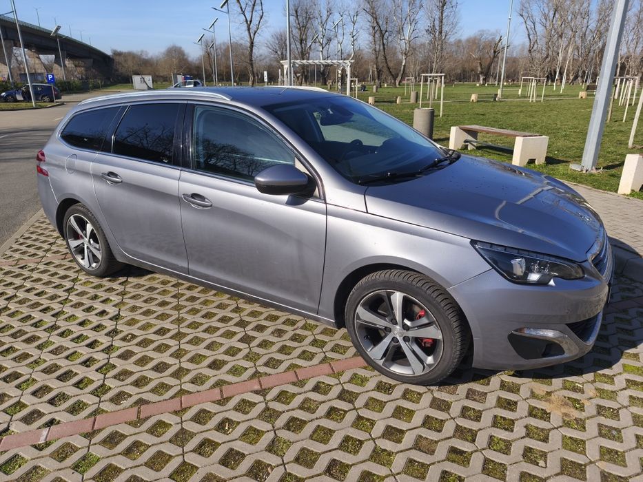 Vând Peugeot 308 SW T9  2.0 Allure