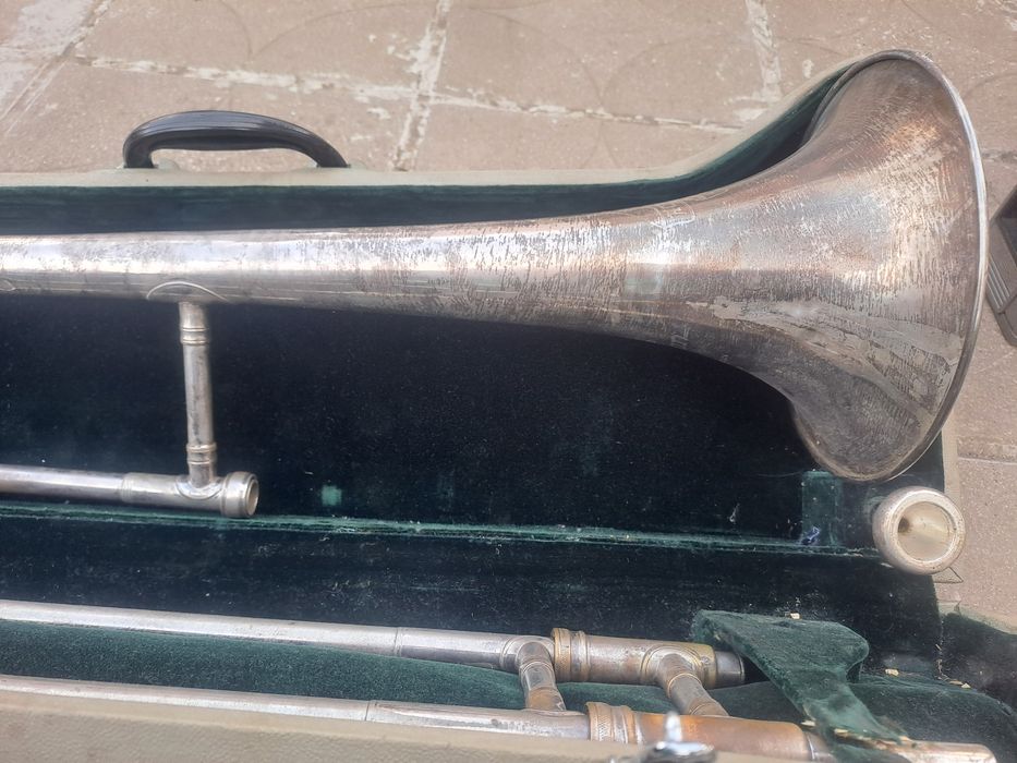 Тромпет  academy 403