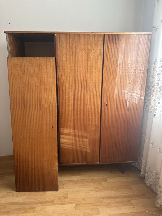 Продается шкафчики