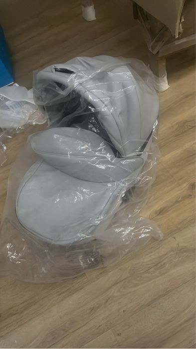 Продам коляску Anex