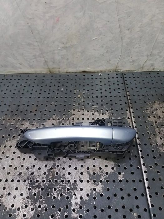 Maner usa stanga fata vw passat b6 3c berlina 3c0837885j