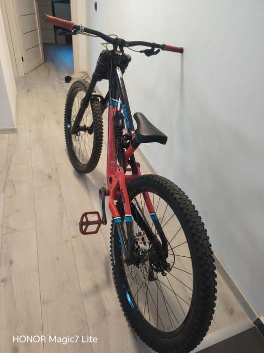 Bicicleta Downhill - Saracen Myst Pro