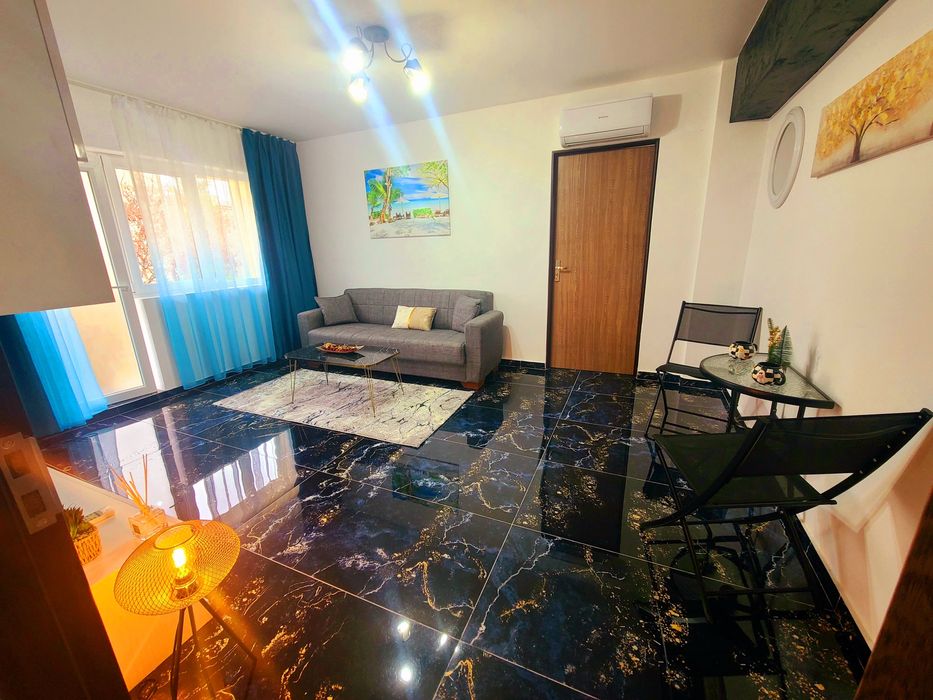 Apt 3 camere ultramodern – Ultracentral, complet renovat, nelocuit