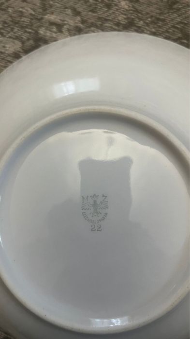 Продам сервиз посуды