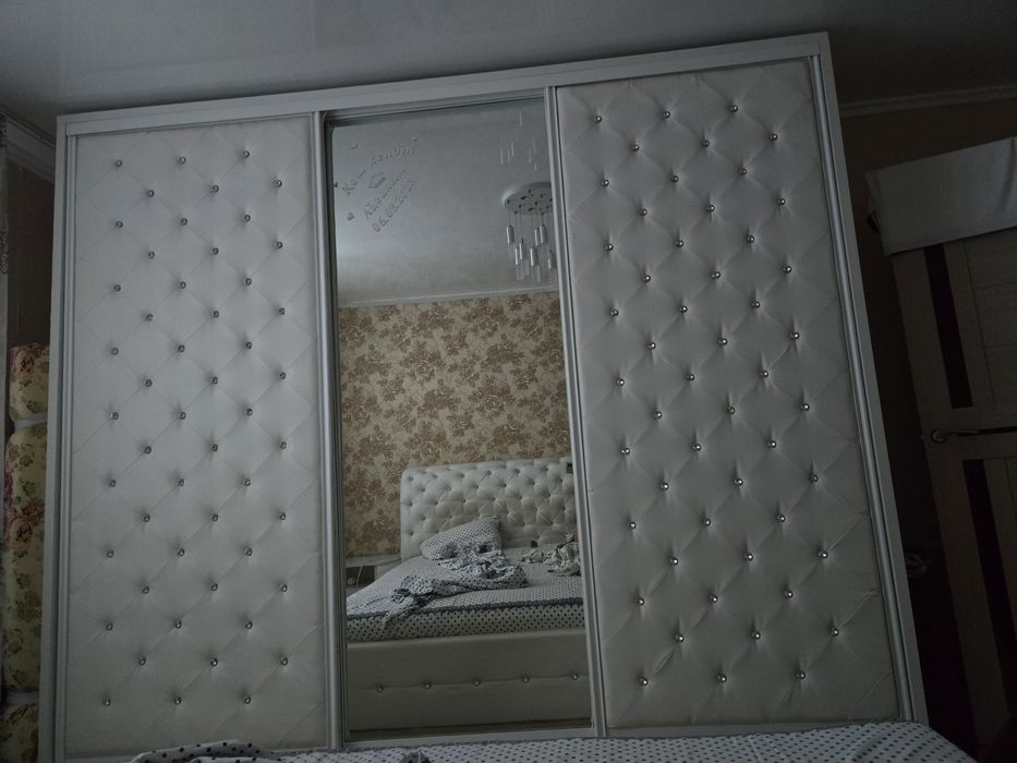 Спальный гарнитур