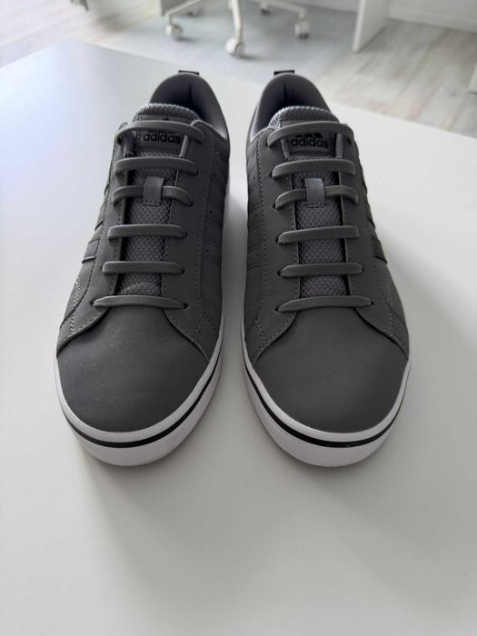 Adidas VS Pace - marimea 42 - stare foarte buna