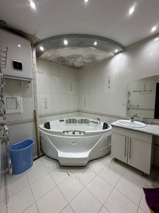 Аренда Куйлюк 4.4КОМНАТНАЯ НА 2М ЭТАЖЕ 4ЭТАЖНОГО ДОМА.с ремонтом.