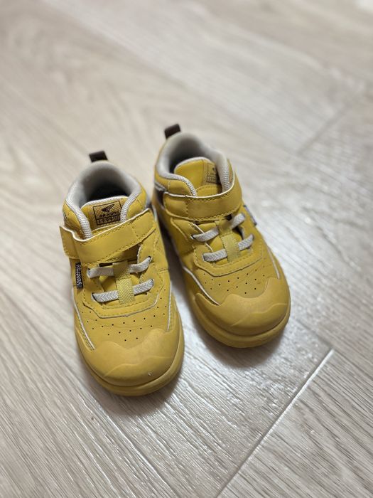 Ботинки-кроссовки dr.kong 25 размер в идеальном состоянии