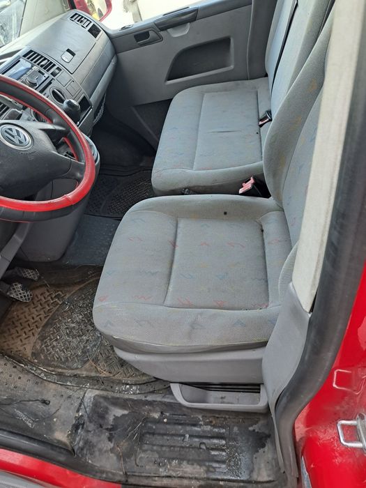 Фолксваген Транспортер VW Transporter T5 2.5ТДИ 131к.с. САМО НА ЧАСТИ