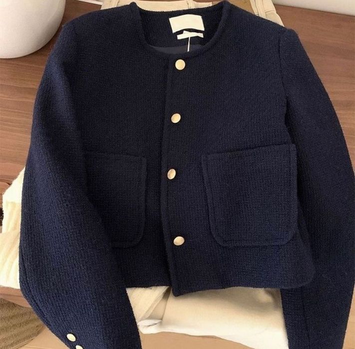 Короткий пиджак, темно синий