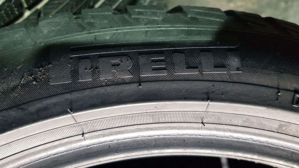 Anvelope 2x225 45 18 runflat pirelli iarnă dot  20 mm 5.2