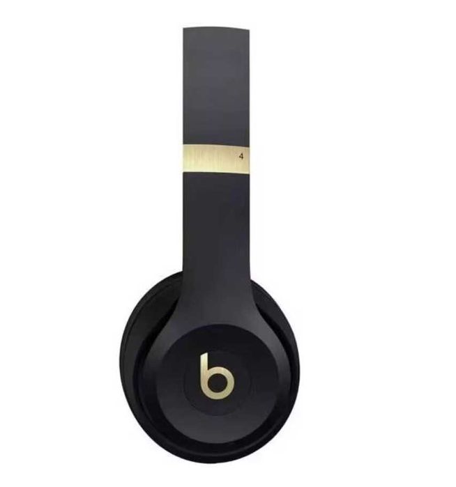 Vand casti Beats Solo 4 nou noute