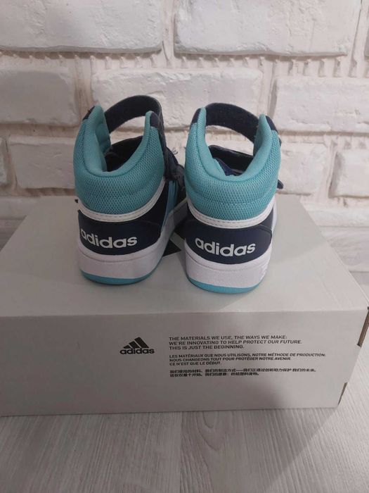 Детски обувки,, АДИДАС"