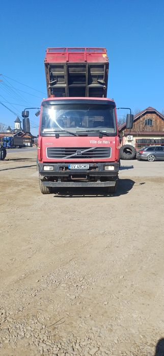 Camion Volvo Bena  basculabila