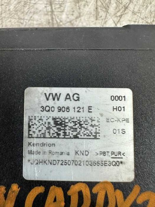 Dezmembrari Releu pompa combustibil VW Caddy fab 2025 cod piesa 3Q0906121E