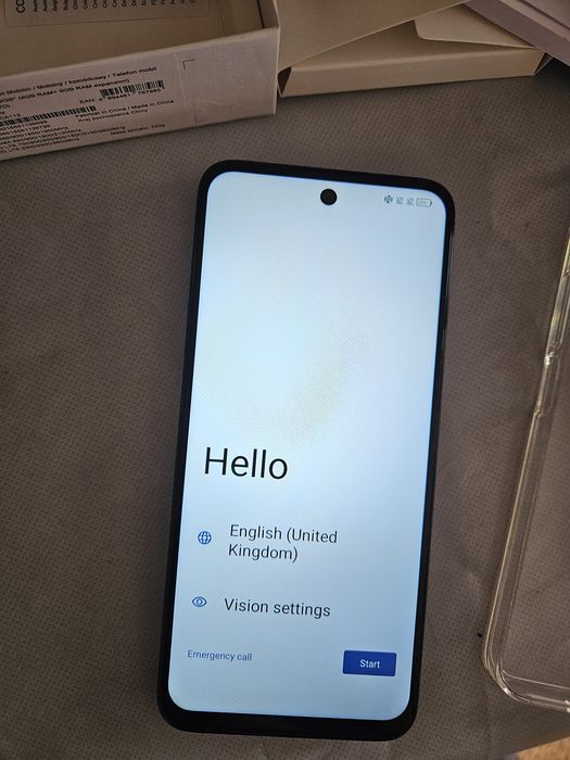 Два броя TCL 605  чисто нови
