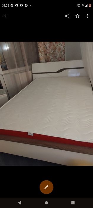 Urgent vand pat  alb. Lucios 135*190 cm cu somiera fixa, fara saltea