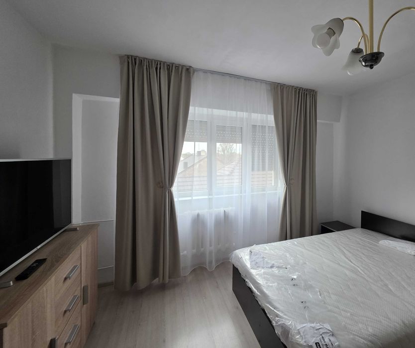 garsonieră de închiriat