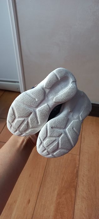 Весенний кроссовки для девочек