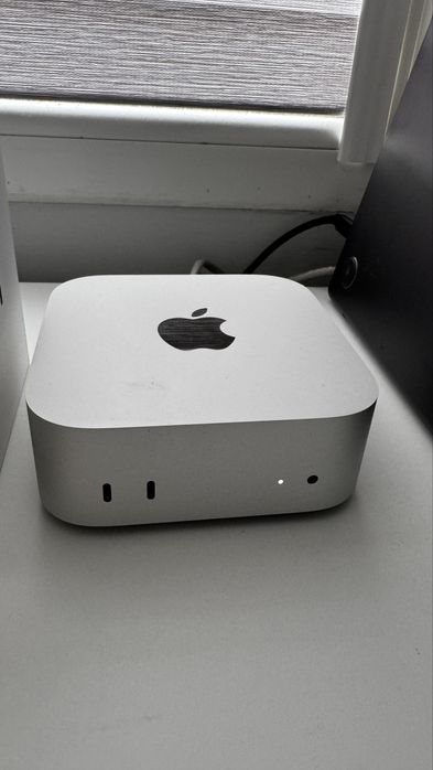 Mac mini m4 Чисто нов + 2г гаранция техно маркет