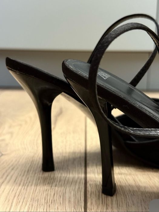 черные туфли 40 размера