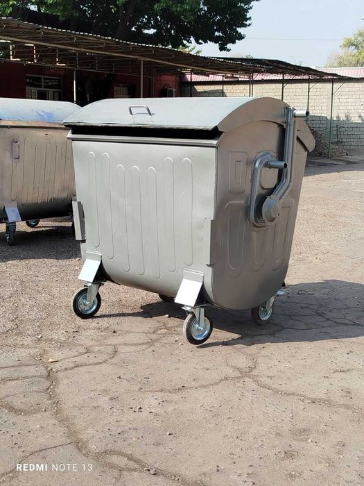 Мусорные урны 1100л из оцинкованной стали