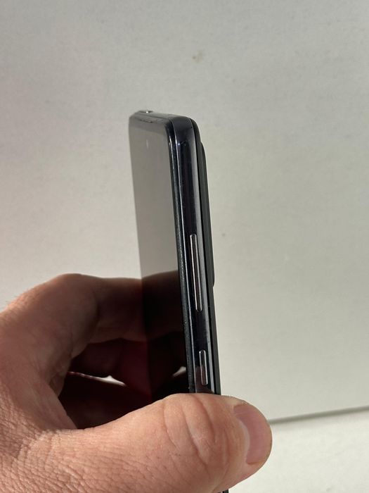 Продам Samsung A72 256г