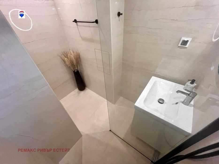 Тристаен апартамент за продажба в центъра на гр. Русе