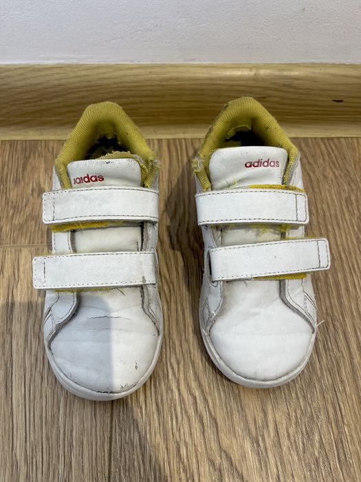 Маратонки Адидас 26н