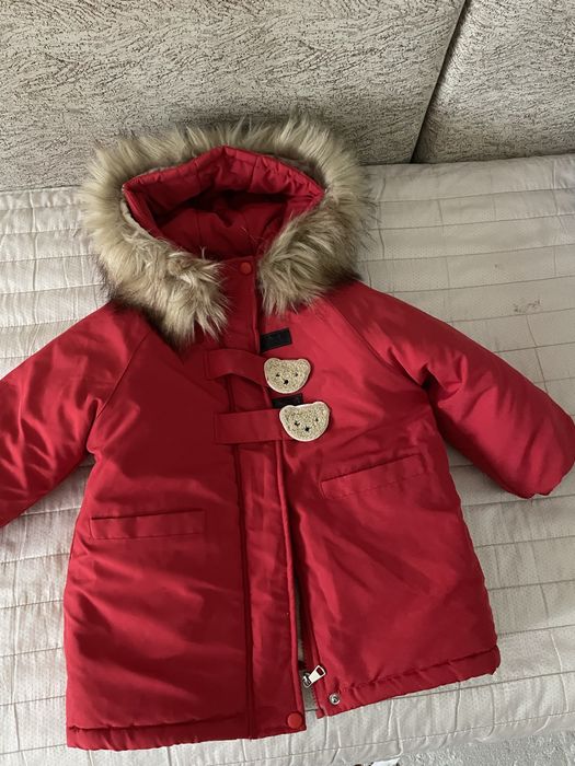 Продам недорого куртку на девочку