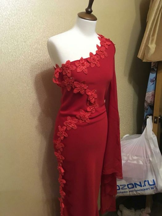 Платье вечернее , на выпускной