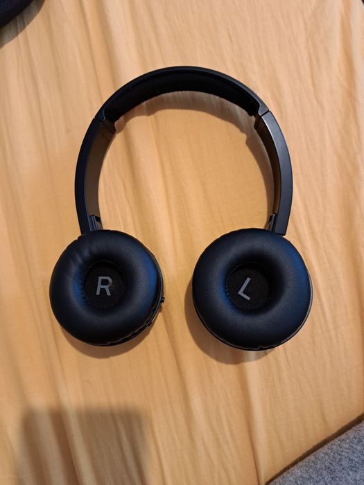 vand căști pe bluetooth  philips