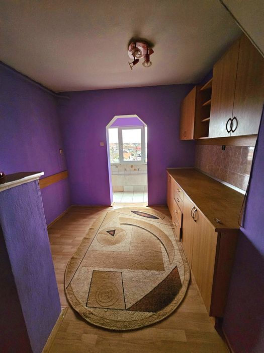 Vând apartament decomandat