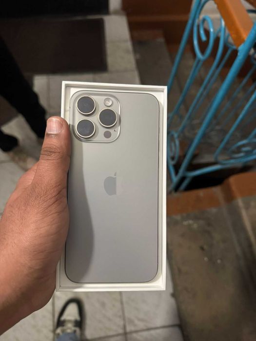 iPhone 15 pro max 256gb