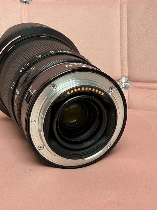 Obiectiv Nikon 24-120 f4 montura Z Nou