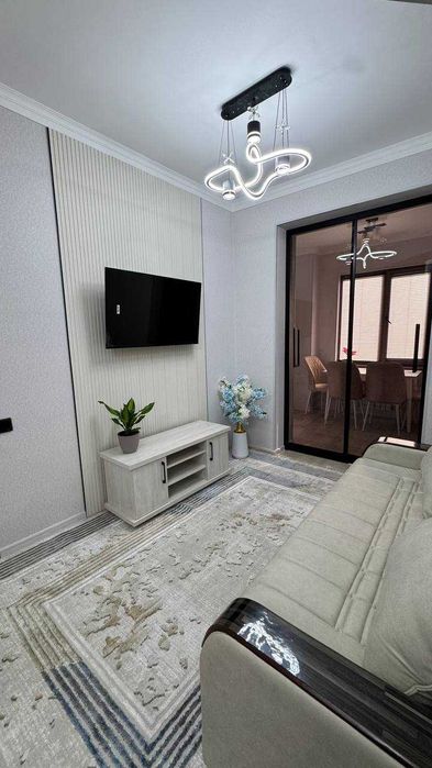 СРОЧНО !! Продается квартира в Яшнабаде 1/2/8 ( 45кв/м ) ЖК AZIA HOUSE