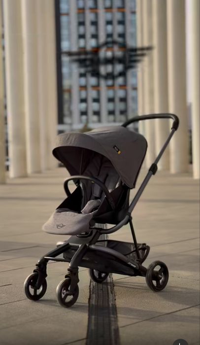 Продам детскую коляску EasyWalker Charley Mini