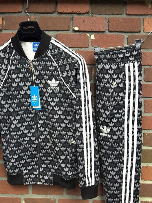 Trening Barbati Siglele Cusute Adidas Puma Nike