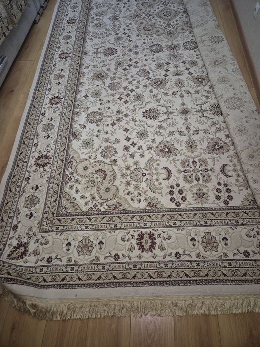 Продам палас 250 × 500 см