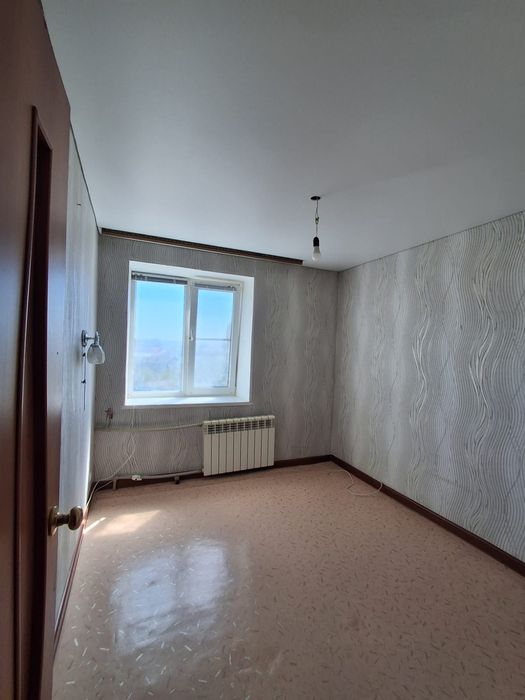 Продам 3 к.кв Район БСМП